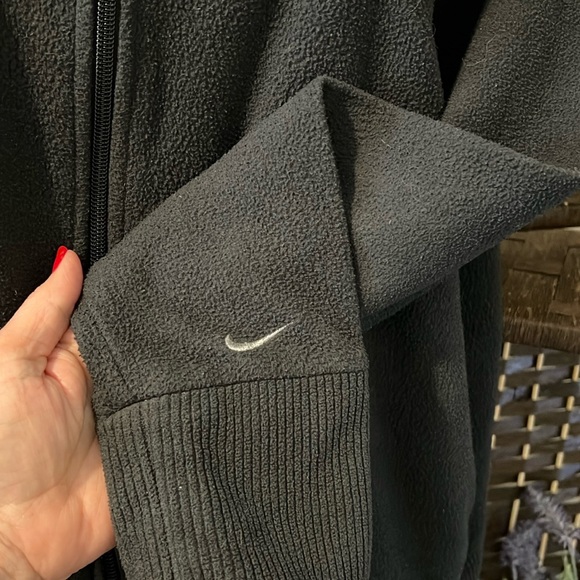 Juniors Nike Zip Up Jacket Black Size XXL 20-22 Fleece Ribbed pattern - Picture 4 of 9